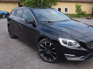 Volvo V60D2 Aut Momentum Drag VOC GPS 2014, Kombi