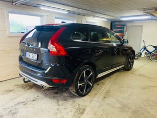 Volvo XC60 D4 AWD Geartronic / R-Design