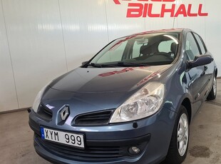 Renault ClioHalvkombi 1.6 , Ny kamremsats,Ny vatten pump...MM 2006, Halvkombi