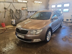 Skoda Superb Kombi 2.0 TDI 4x4 Euro 5 Automat Superfin