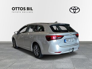 Toyota Avensis Kombi 1,8 TS /Drag,S-V-Hjul,Backkamera,mm