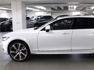 Volvo V90 Cross Country D4 AWD Inscription Pro / Pano / B&W