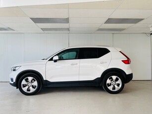 Volvo XC40 D3 AWD Automat Drag VoC D-Värmare Momentum Euro 6