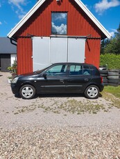 Renault Clio 5-dörrars Halvkombi 1.2 Authentique Euro 4