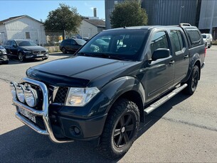 Nissan Navara 2.5dci 4x4 Dubbelhytt Mudders Kåpa Drag