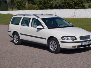 Volvo V70 endast 1 ägare sedan ny & 15 000 mil nybesiktigad