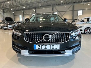 Volvo V90 Cross Country D4 AWD Advanced SE II Navi / Drag