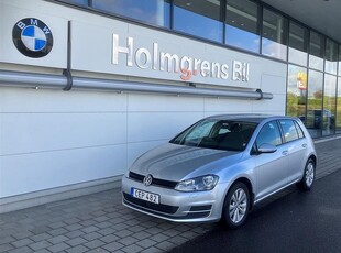 Volkswagen Golf5-Dörrar Manuell Låga Mil 2014, Halvkombi