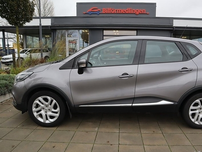 Renault Captur1.2 TCe Svensksåld Dragkrok Navi 2015, Halvkombi