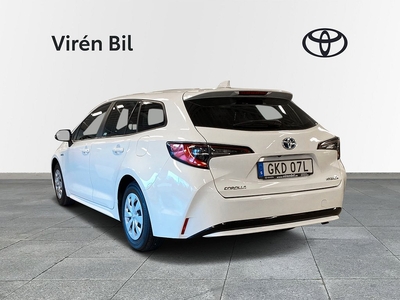 Toyota Corolla Touring Sports Hybrid 1.8 Life Vinterhjul + Motovärmare