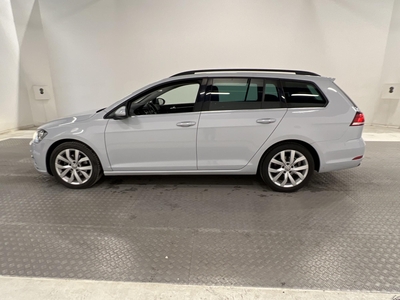 Volkswagen Golf 2.0 TDI Kamera CarPlay Drag Välservad