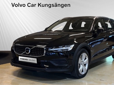 Volvo V60Cross Country B4 AWD Diesel Core 2023, Kombi