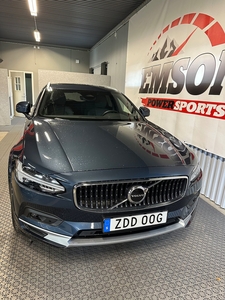 Volvo V90 Cross Country B4 AWD Advanced Edition (590 mil)-22