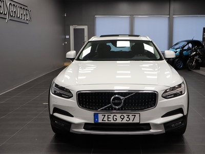 Volvo V90 Cross Country D4 AWD Automat (1Ägare)Panorama Drag