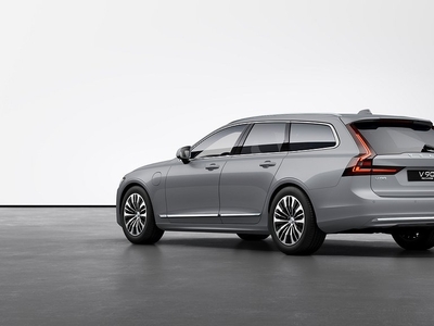 Volvo V90 Recharge T6 Core Edition snabb leverans