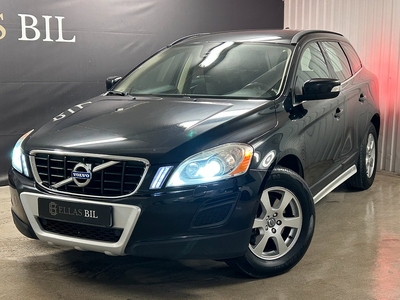 Volvo XC60 D5 AWD Momentum 215hk NYSER NYBES MVÄRM NYKAMREM