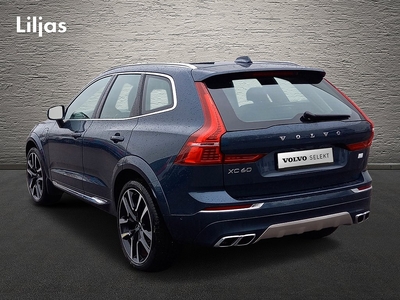 Volvo XC60 Recharge T8 Ins. //Panoramatak/Volvo On Call//