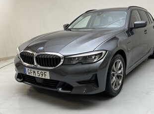 BMW 330e Touring, G21 (292hk)