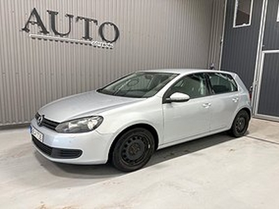 Volkswagen Golf 5-dörrar 1.6 TDI BlueMotion Style S&V-Hjul