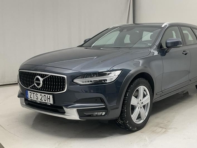 Volvo V90D4 Cross Country AWD 2020, Kombi