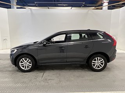 Volvo XC60 D4 AWD Momentum VOC Pano D-värme Drag PDC 190hk