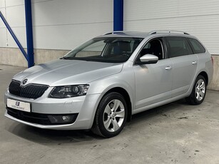 Skoda Octavia Kombi 2.0 TDI 184 HK 4x4 DSG / Drag / Värmare /