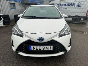 Toyota Yaris Hybrid e-CVT Active Euro 6 | Kamera