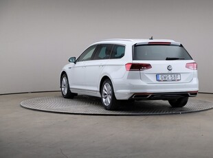 Volkswagen Passat GTE SC Drag