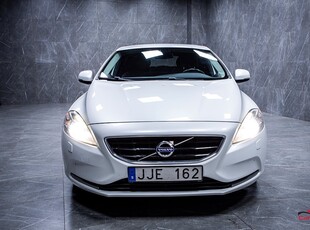 Volvo V40 D2 Powershift Momentum Värmare VOC PDC Xenon