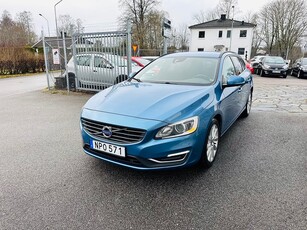 Volvo V60 D4 181HK MOMENTUM / NAVI / VOC / DRAG