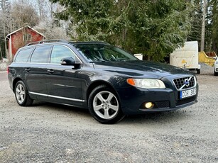 Volvo V70 D3 Automat, Momentum, Dieselvärmare, Nybesiktigad