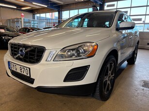 Volvo XC60 D4 AWD Momentum *MELLANDAGSFYND* Välutrustad