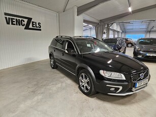 Volvo XC70 D4 AWD Aut Momentum Drag Värmare GPS VOC Fin