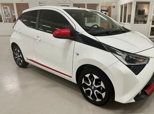 Toyota Aygo5-dörrar 1.0 VVT-i X-PLAY Stylepaket 2018, Halvkombi