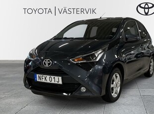 Toyota AygoX-play 2020, Halvkombi