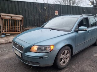 Volvo V502.0 Kinetic S V DÄCK 2007, Kombi