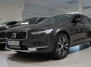 Volvo V90Cross Country B4 AWD Diesel Ultimate Rabatt nu med prem 2023, Kombi