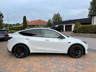 Tesla Model Y Performance Dragkrok 1 ägare *MOMS*