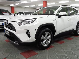 Toyota RAV4 Hybrid AWD-i E-CVT Carplay SoV Hjul MoK Värme Euro 6