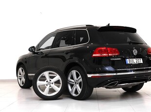 Volkswagen Touareg 3.0 TDI 262hk R-line / Navi / Drag