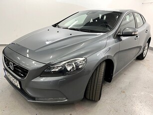 Volvo V40 D2 Kinetic Euro 6 Ny-kamrem, Ny-service & Ny-besiktad