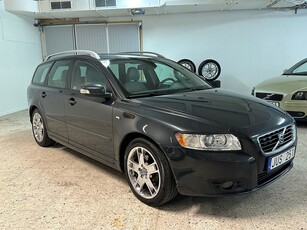 Volvo V50 1.6 D Summum l Keyless l NY SERVAD