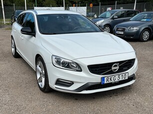 Volvo V60 D4 AWD Geartronic Momentum, R-Design