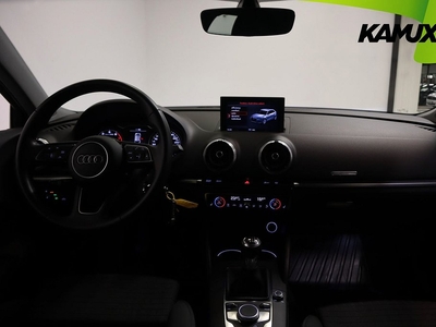 Audi A3 Sportback 35 TFSI Proline Apple CarPlay PDC 150hk