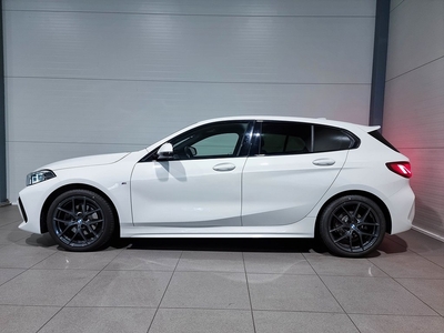 BMW 118 i 140hk M Sport HiFi Shadowline 18'' Rattvärme