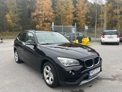 BMW X1 xDrive18d 143hk Automat Panorama Skinn Nyservad