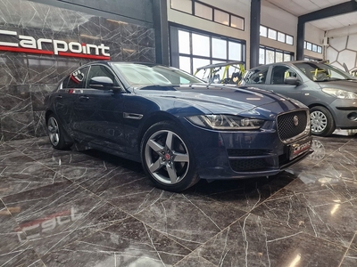 Jaguar XE 20d AWD Automat Backkamera|Navi|Dieselvärmare