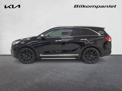 Kia Sorento 2.2CRDi 7-sits AWD Black Edition Drag V-Hjul M&K-Värmare