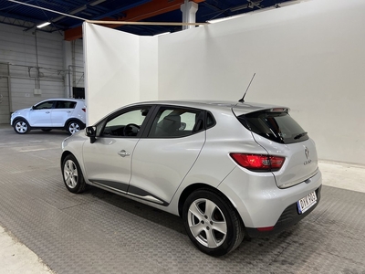 Renault Clio 0.9 TCe 90hk *LÅGA MIL* Nyservad Keyless