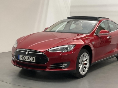 Tesla Model S P85 (421hk)